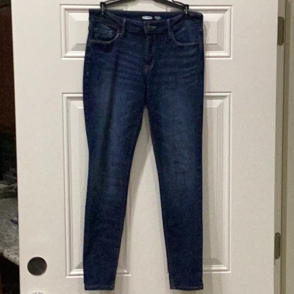 Preowned Old Navy Super Skinny Denim Blue Jeans Mid-Rise Size 8 (Item#P031)